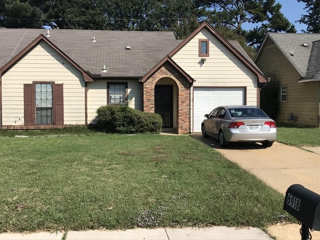 Photo - 6918 Hillindale Dr House