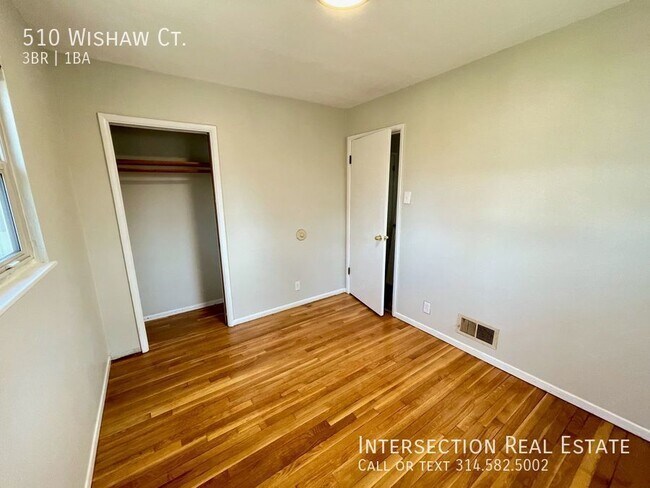 Building Photo - Updated 3bd/1ba House w/Fenced Yard