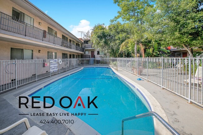 Foto del edificio - 12737 Moorpark St