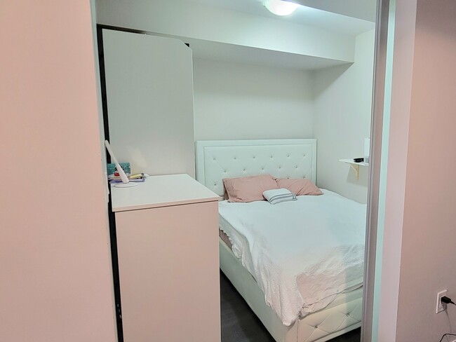 Bedroom 2 - 185 William Duncan Rd