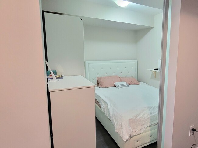 Bedroom 2 - 185 William Duncan Rd