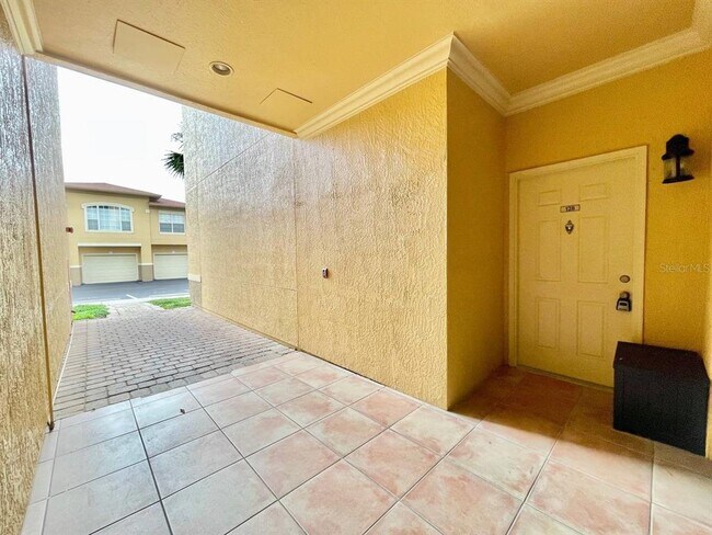 Foto del edificio - 4333 Bayside Village Dr