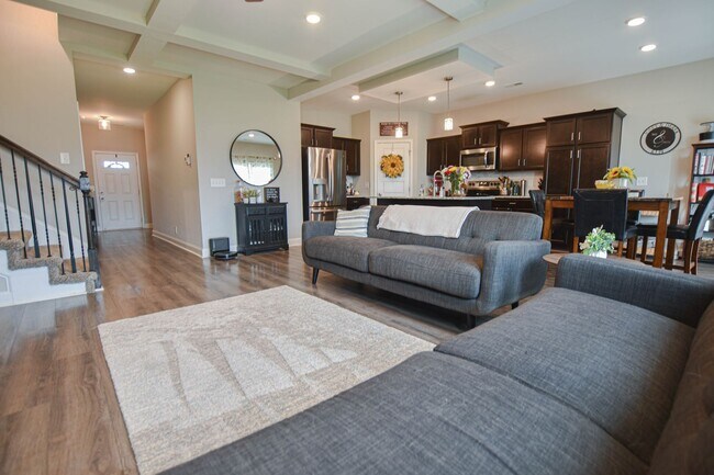 Foto del edificio - Pet Friendly Three Bedroom with Bonus!