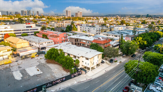 Neighborhood Aerial View - South Barrington Apartments