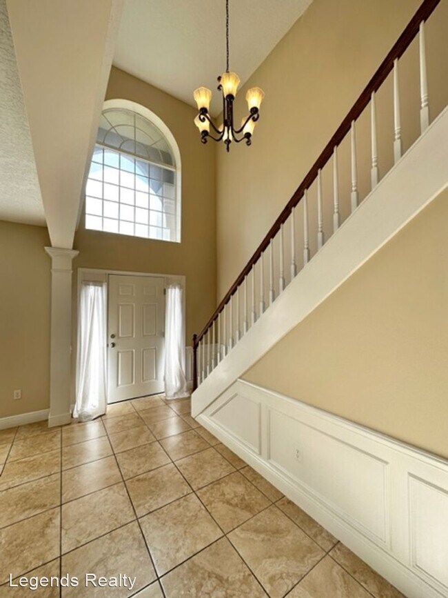 Foto del edificio - 4 br, 2.5 bath House - 955 West Charing Cr...
