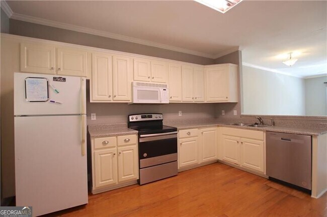 Foto del edificio - 460 S Barnett Shoals Rd