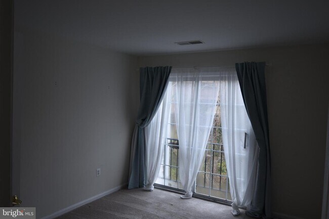 Foto del edificio - 2050 N Calvert St