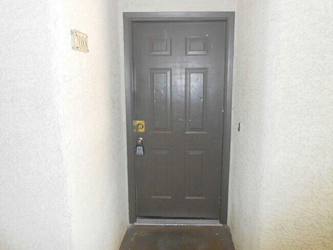 Foto del edificio - 2200 S Fort Apache Rd