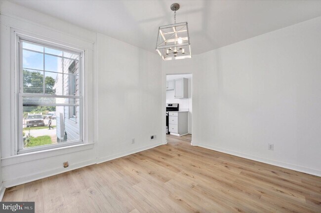 Foto del edificio - 1407 Lawrence Rd