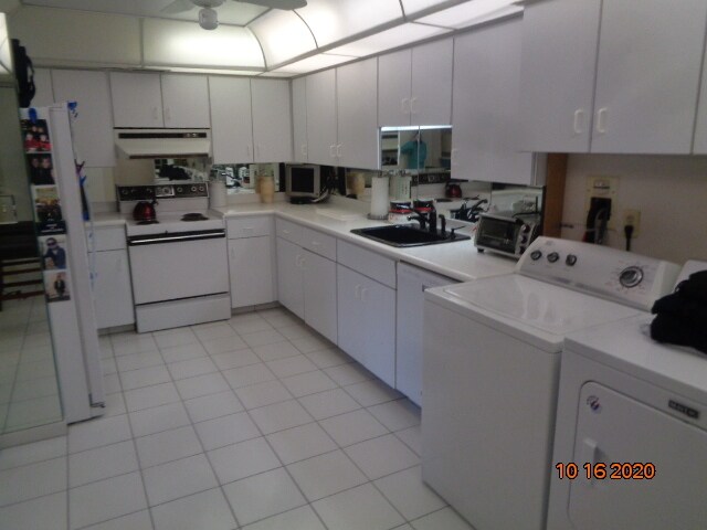 Foto del edificio - 402 Paradise Rd