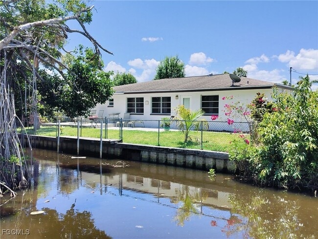 Building Photo - 77 Cardinal Dr