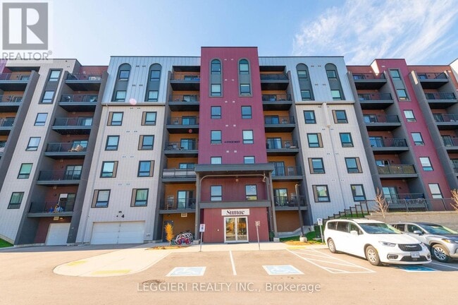Building Photo - 4-204 Spice Wy