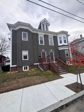 Building Photo - 117-119 Portland St