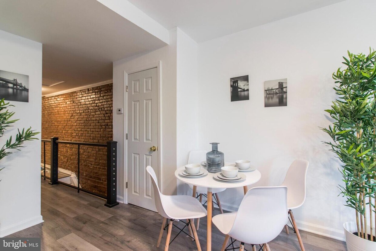 Foto principal - 2050 Reed St