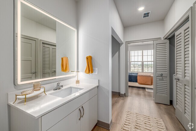 Tokyo Studio - 643SF - Bathroom - Axis on Futrall