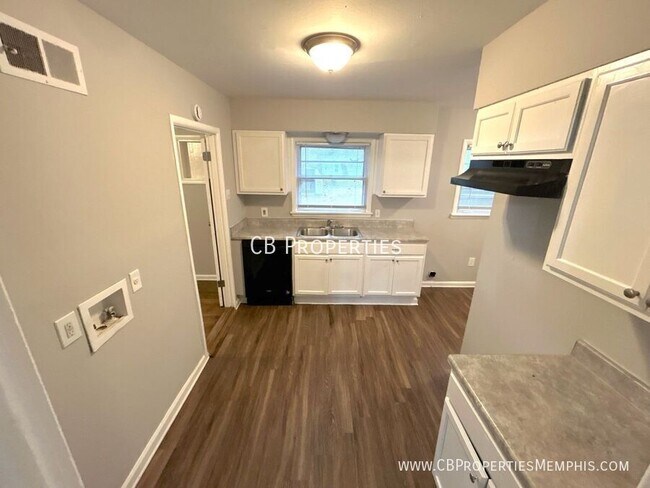 Foto del edificio - 3156 Clarendon Rd