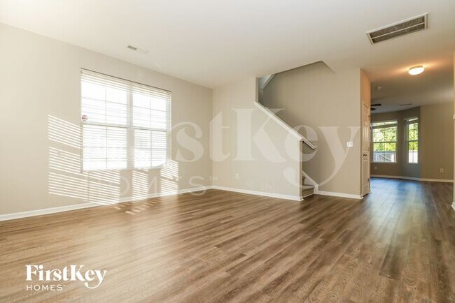 Building Photo - 426 Village Park Drive