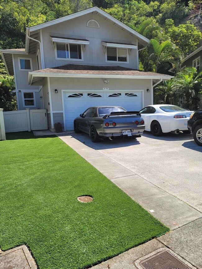 Foto del edificio - Charming 4-Bedroom Home with Solar Power i...