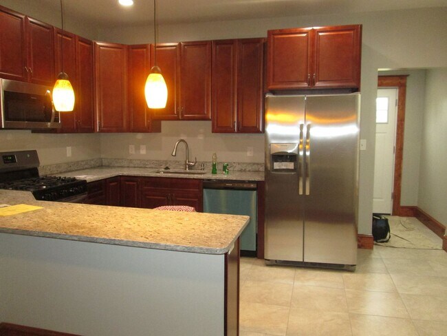 Foto del edificio - 408 W Wilson Blvd