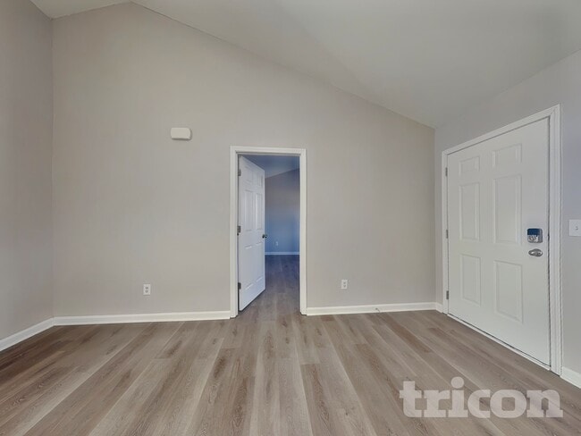 Building Photo - 814 Topsail Dr