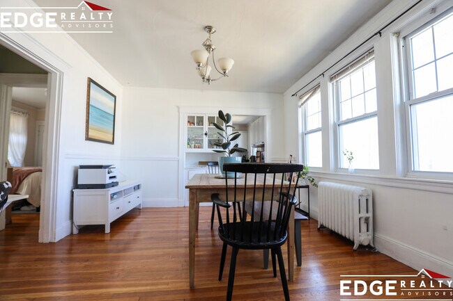 Building Photo - 103 Etna St
