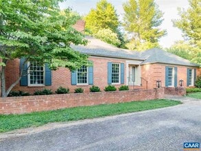 Building Photo - 107 Tally-Ho Dr