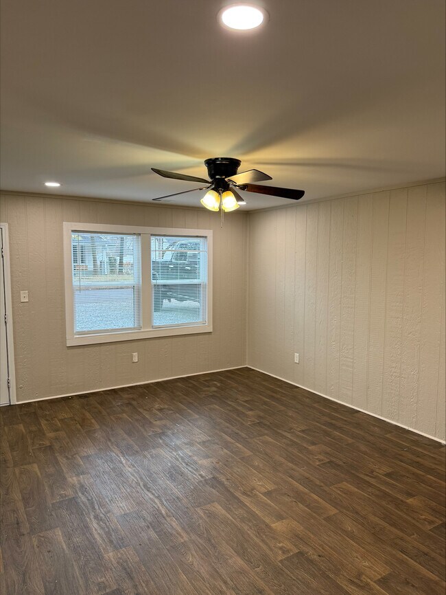 Foto del edificio - 304 4th St