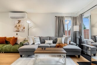 Building Photo - 5924 18th Ave SW