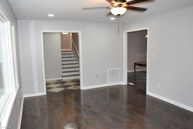 Building Photo - 4 br, 2 bath House - 114 Sandra Avenue