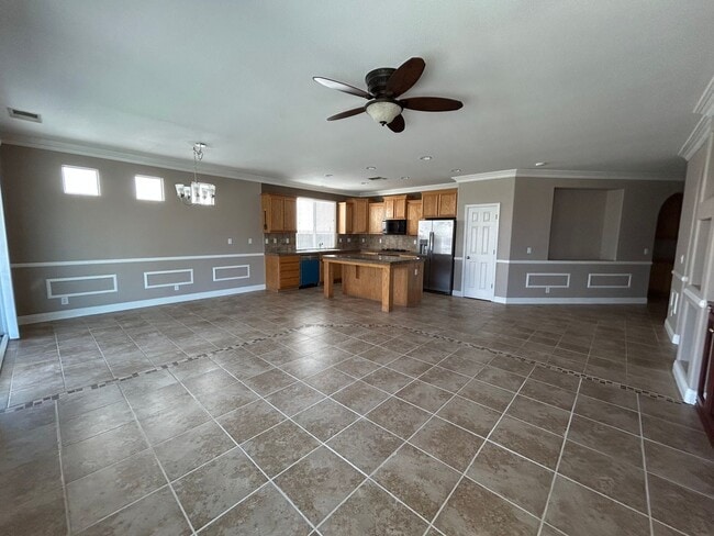 Building Photo - 619 Coppola Ct