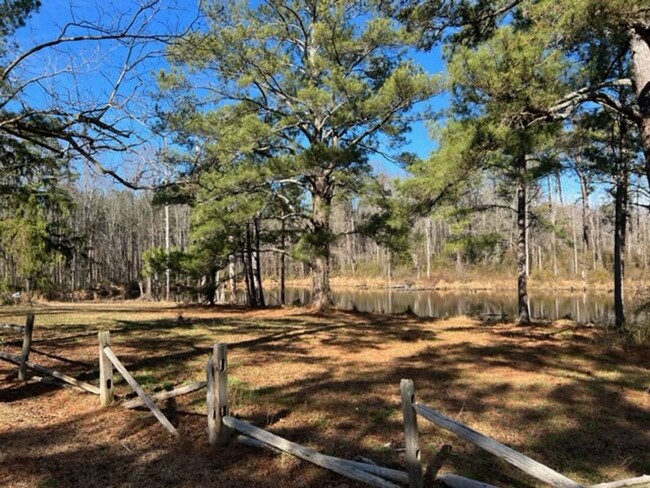 Building Photo - Beautiful Plantation Property  in Lillington