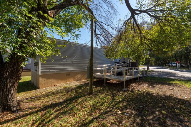 Building Photo - 1110 Indian Trail