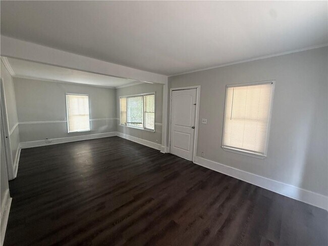 Foto del edificio - 423 Devon Dr