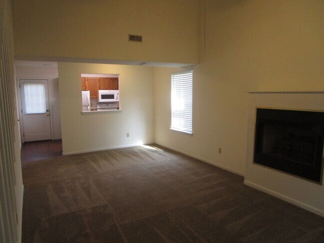 Foto del edificio - 3501-3503 Delmar Ct.