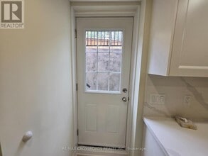 Building Photo - 66 Morrison Crescent