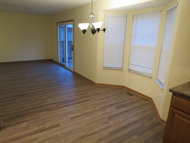 Building Photo - 4012 Cailin Dr