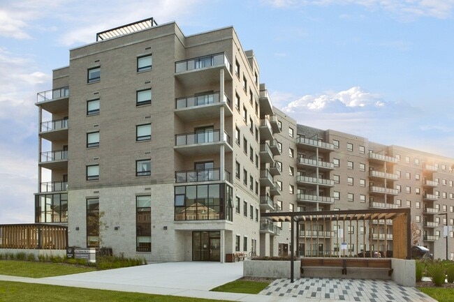 Building Photo - Watson Park Apartments