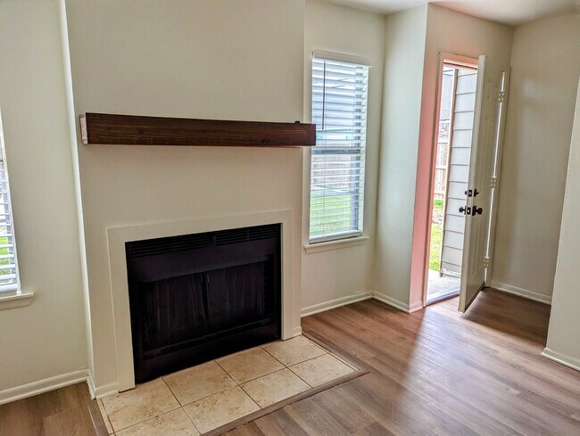 Building Photo - Shenandoah Bend