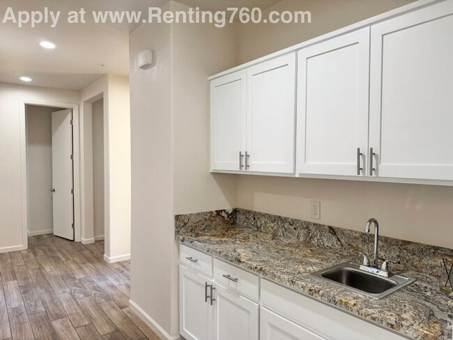 Foto del edificio - Prestigious Updated Home In Sage Estates