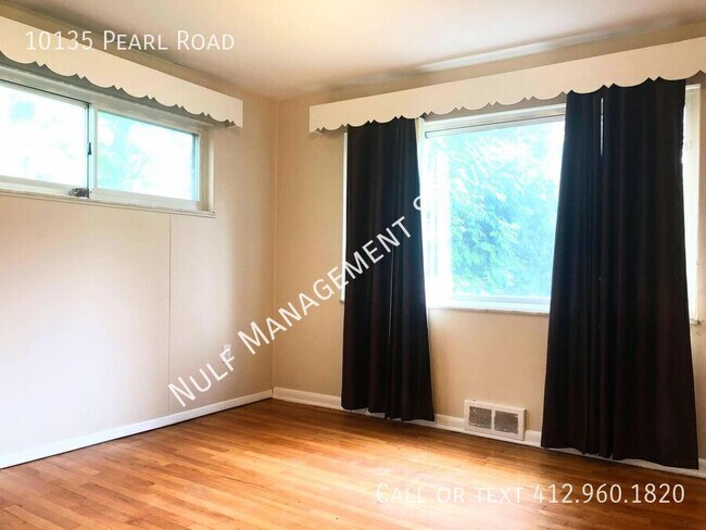 Foto del edificio - 10135 Pearl Rd