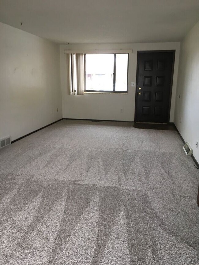 Foto del edificio - 2 Bed 1 Bath Duplex in Central Loveland
