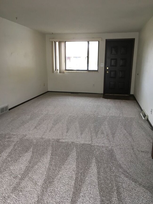 Photo - 2 Bed 1 Bath Duplex in Central Loveland House