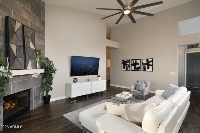Foto del edificio - 14424 N 64th Pl