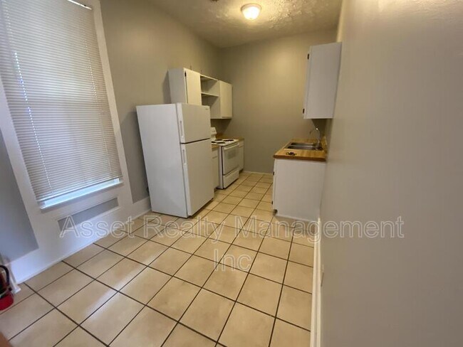 Foto del edificio - 1020 Oak Ave
