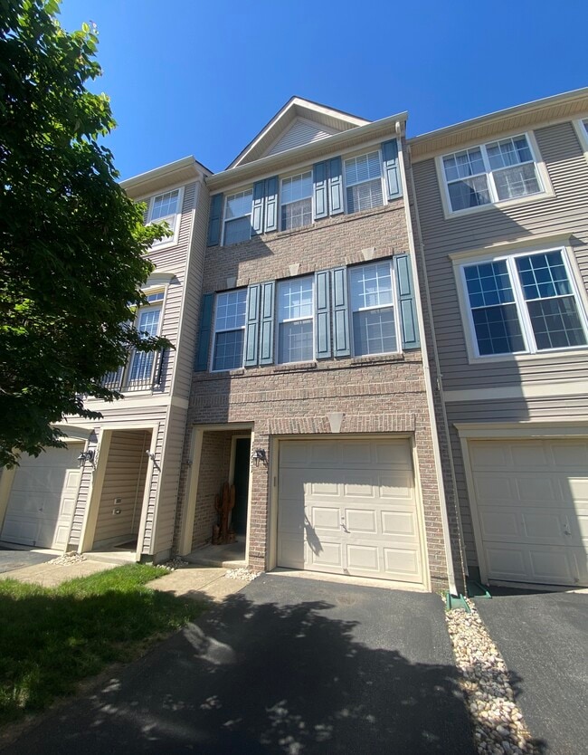 Photo - 15651 John Diskin Cir Townhome