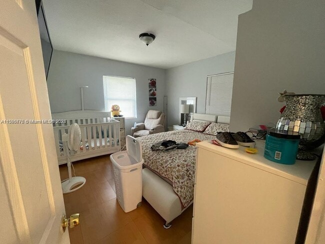 Foto del edificio - 1215 NW 99th St