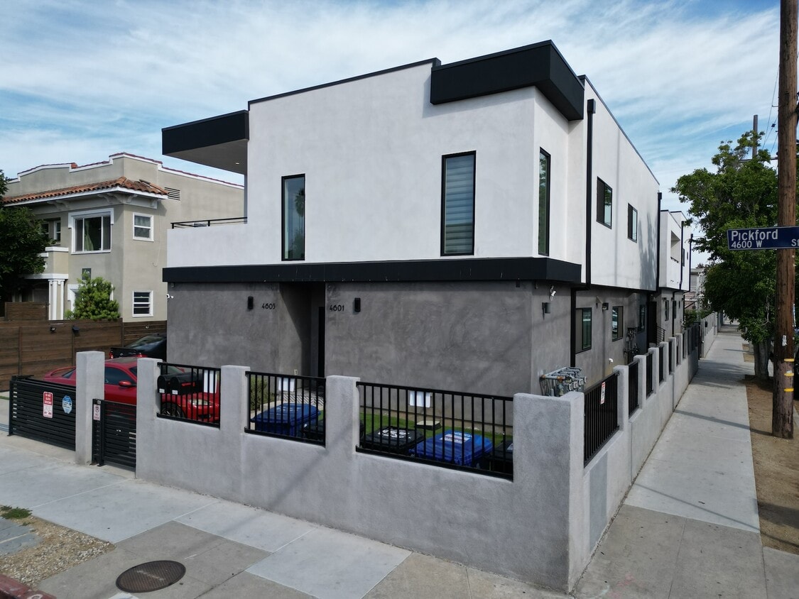 Primary Photo - 4601 Pickford St