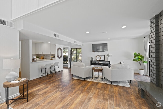 Interior Photo - The Mews at Dixon Farm