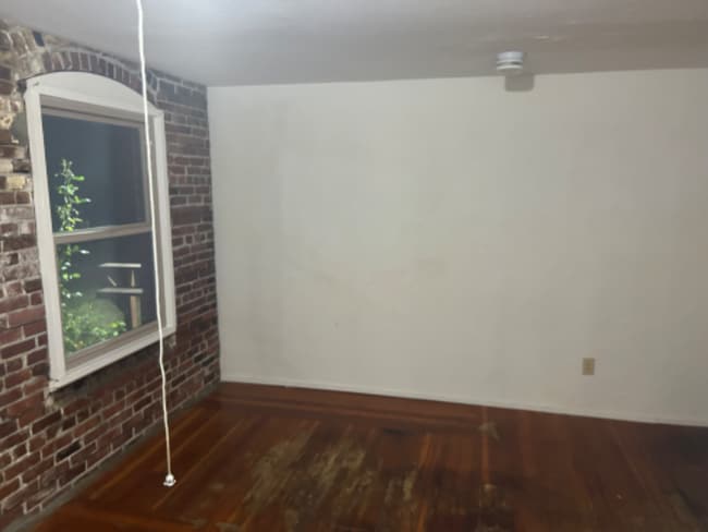 Photo - 834 Bay St Apartment