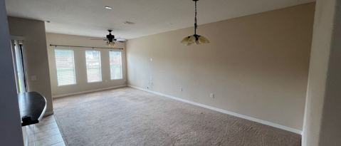 Foto del edificio - 2227 Seven Oaks Dr